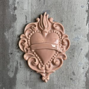 Cuore sacro con cartiglio Linea Pantone