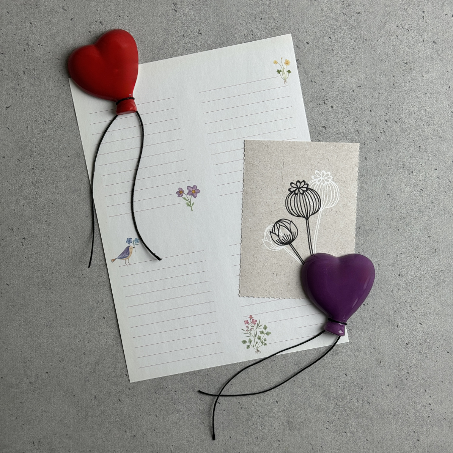 Pantone Line Heart Magnet Balloon