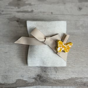 Piastrina farfalla in ceramica